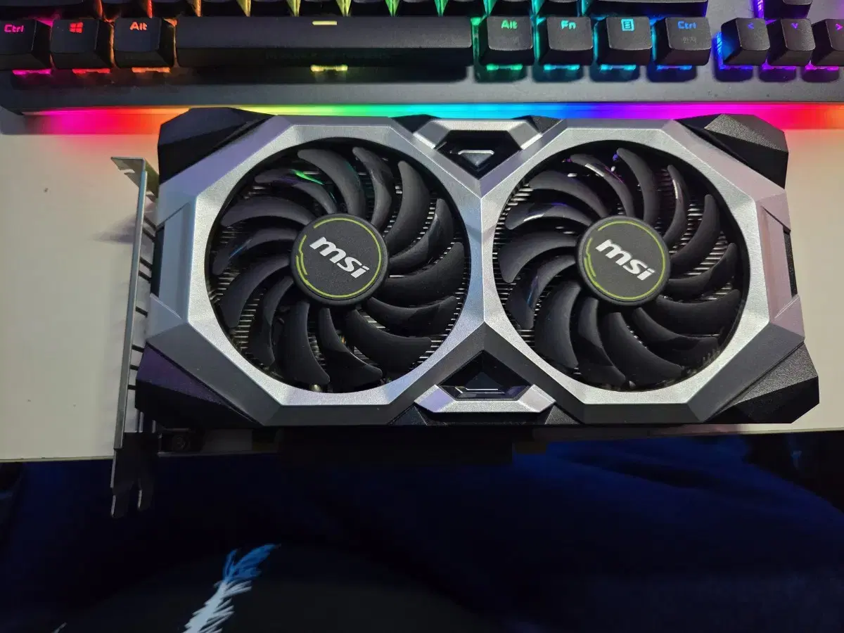 MSI RTX2060 Super ventus oc 8GB